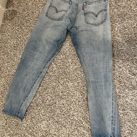 Levi’s - wedgie fit - Picture 2 of 4